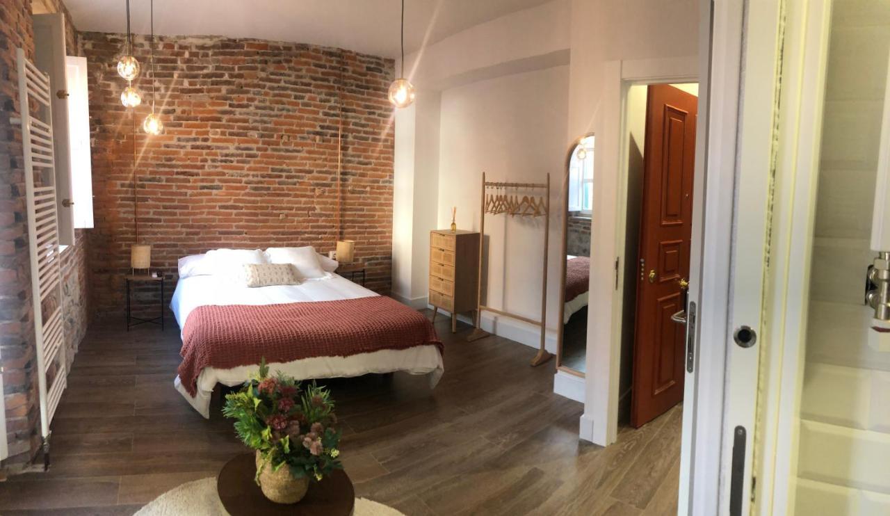 Albany Ancha Hotel Леон Екстериор снимка The bedroom of a typical apartment