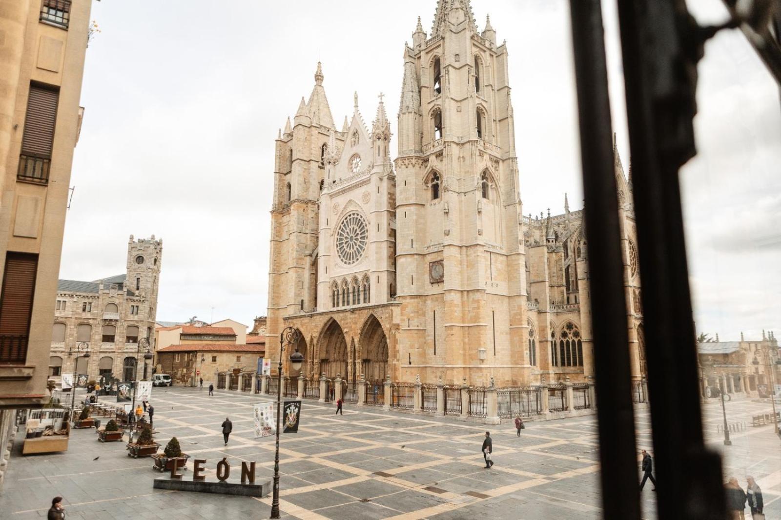 Albany Ancha Hotel Леон Екстериор снимка León Cathedral